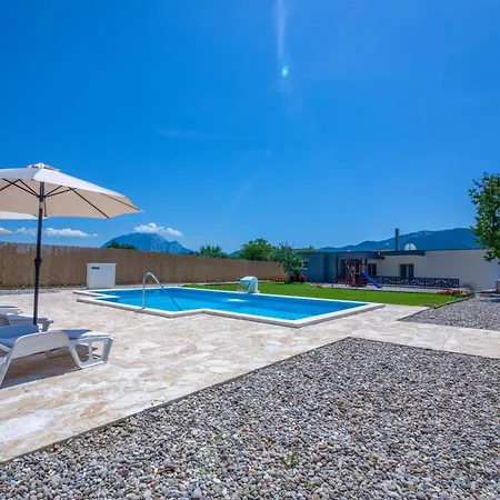 Elin Mit Grossem- Privatem Pool In By Interhome * Seoca