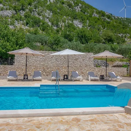 Elin Mit Grossem- Privatem Pool In By Interhome Prázdninový dům