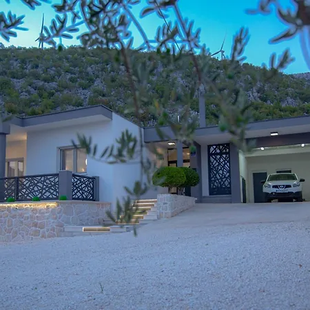 Prázdninový dům Elin Mit Grossem- Privatem Pool In By Interhome Seoca