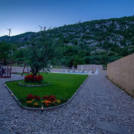 Elin Mit Grossem- Privatem Pool In By Interhome Prázdninový dům *