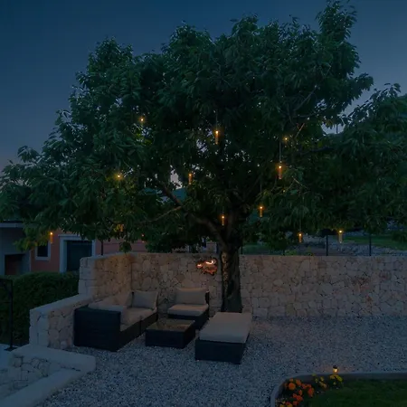 Elin Mit Grossem- Privatem Pool In By Interhome Prázdninový dům Seoca